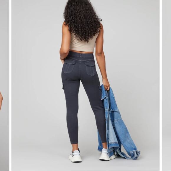 Spanx Stretch Twill Ankle Cargo Pants Washed Black Medium TALL‎ - Picture 3 of 9